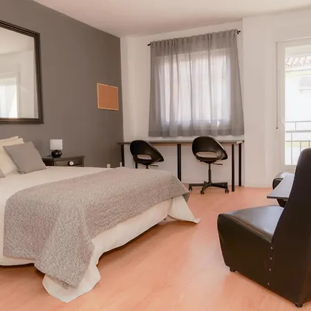 Homestay Desayuno Y Parking,ronda