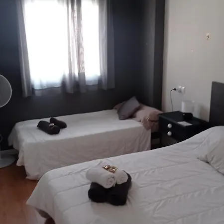 Desayuno Y Parking,ronda Ронда
