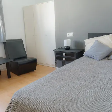 Desayuno Y Parking,ronda Homestay *